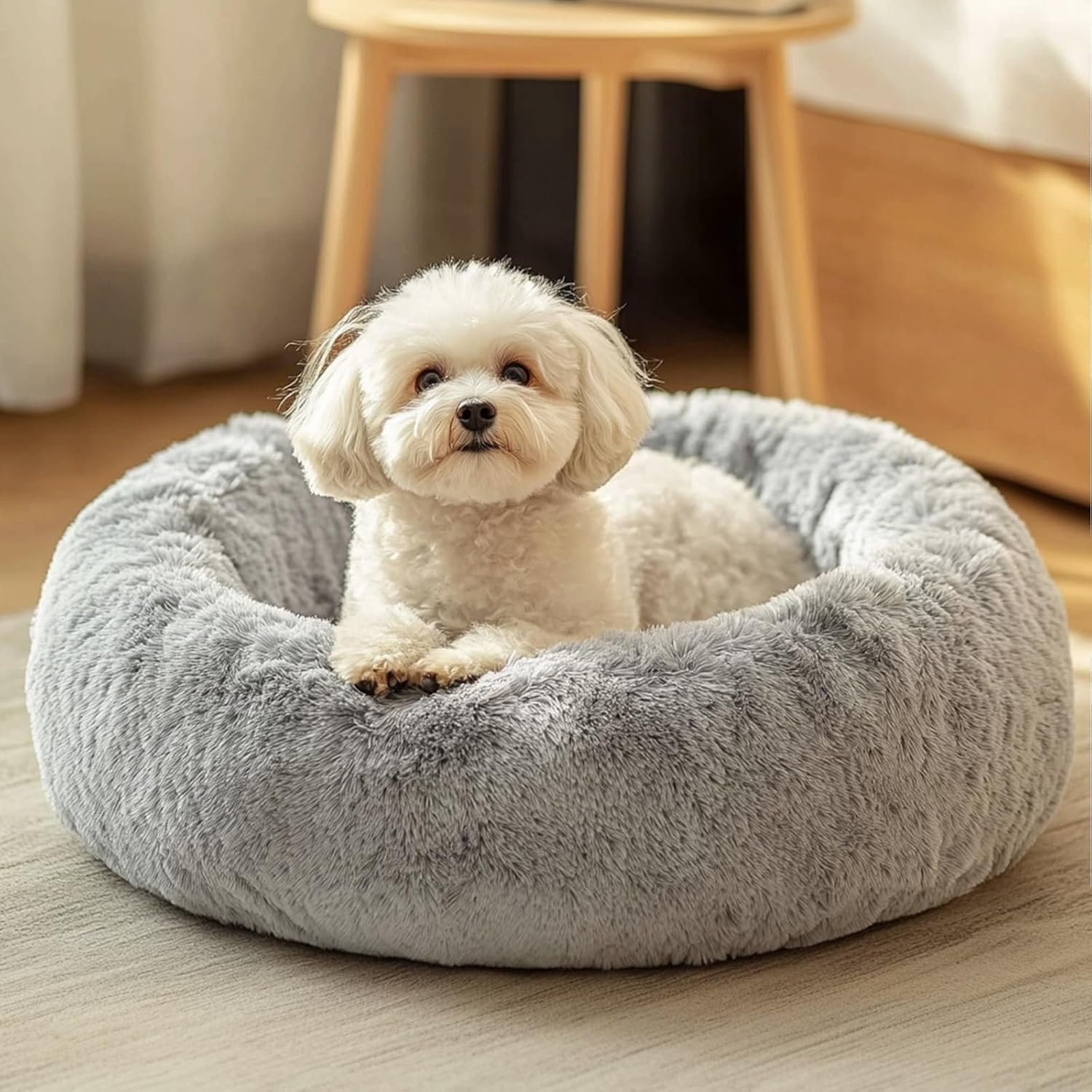 JOLLYVOGUE Small Dog Bed, Calming Soft Anti-Anxiety Donut Cat Bed, Washable Round Fluffy Cushion for Small and Medium Pets (20″)