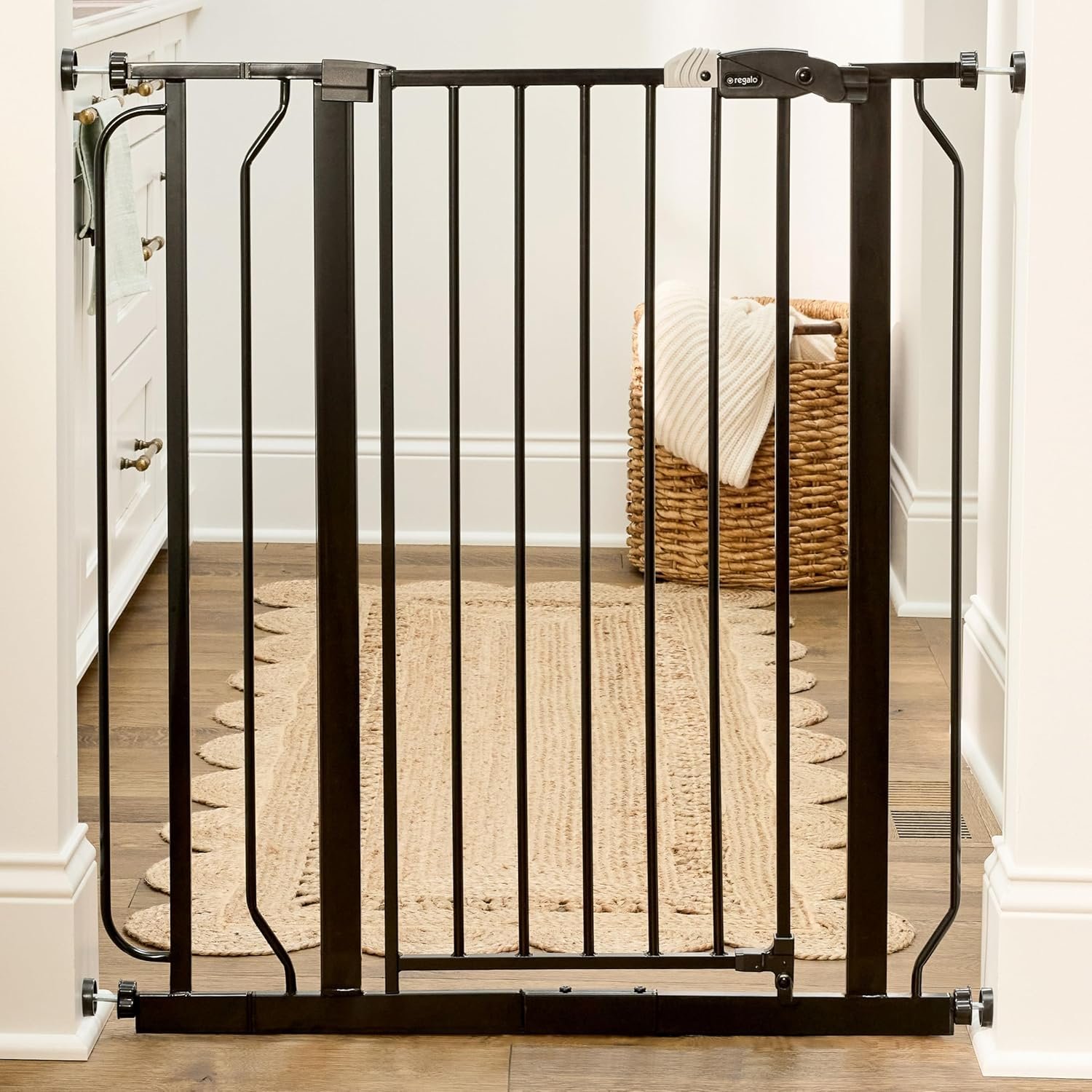 Regalo Safety 36″ Extra Tall Baby Gate, Bottom of Stairs & Doorways
