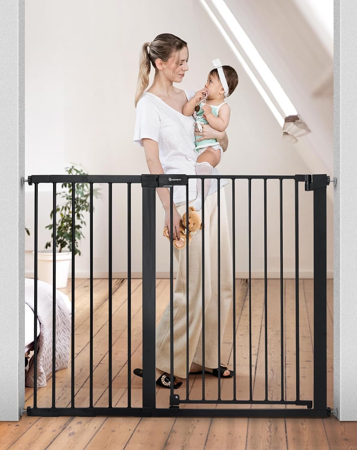 COMOMY 36″ Extra Tall Baby Gate for Stairs, Fits 29.5″ to 48.8″ Openings | Auto Close Extra Wide Dog Gate for House, Pressure Mounted Easy Walk Through Pet Gate with Door, Black